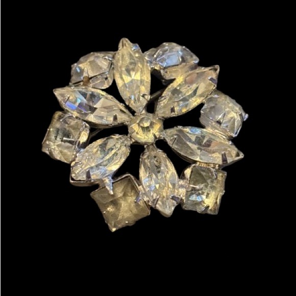 Vintage Crystal Brooch - Picture 3 of 9